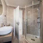 Villa Seafront For 10 People! *