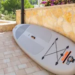 וילה Seafront For 10 People!