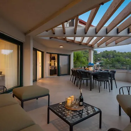 Seafront For 10 People! Vila Milna (Brac)