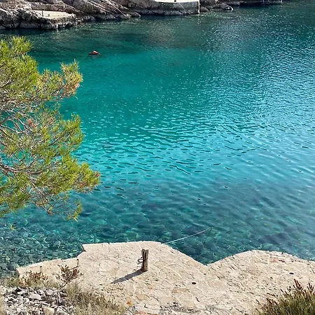 Seafront For 10 People! Vila *