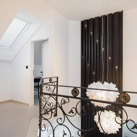 Willa Lumina - Seafront Pool Villa, Milna, Brac Milna (Brac)
