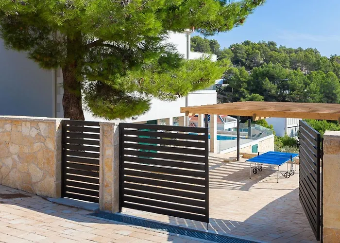 Seafront For 10 People! Вилла