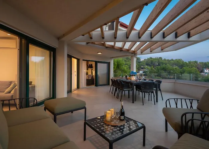 Seafront For 10 People! Vila Milna (Brac)